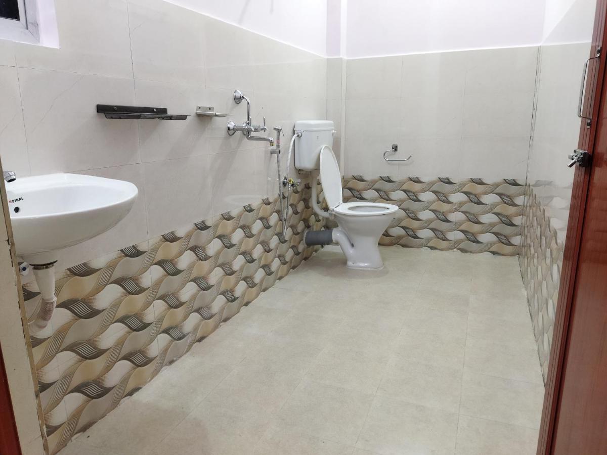 The Leisure Home Stay Shadipur Dış mekan fotoğraf